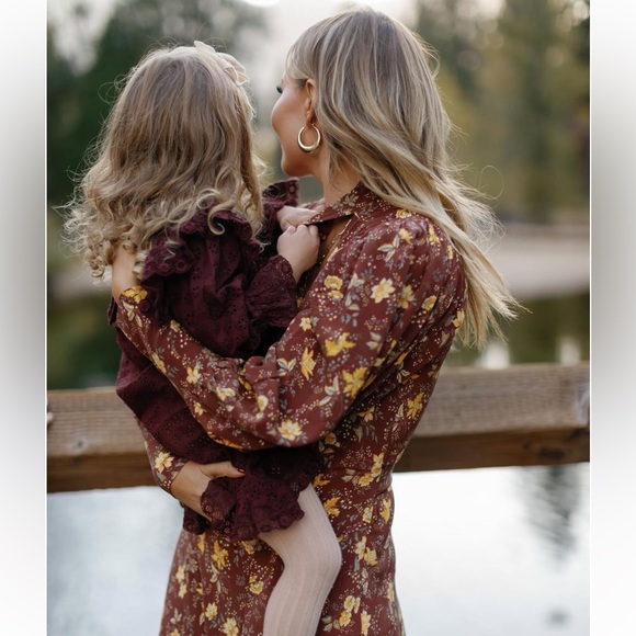 Floral doen dress - Picture 5 of 7